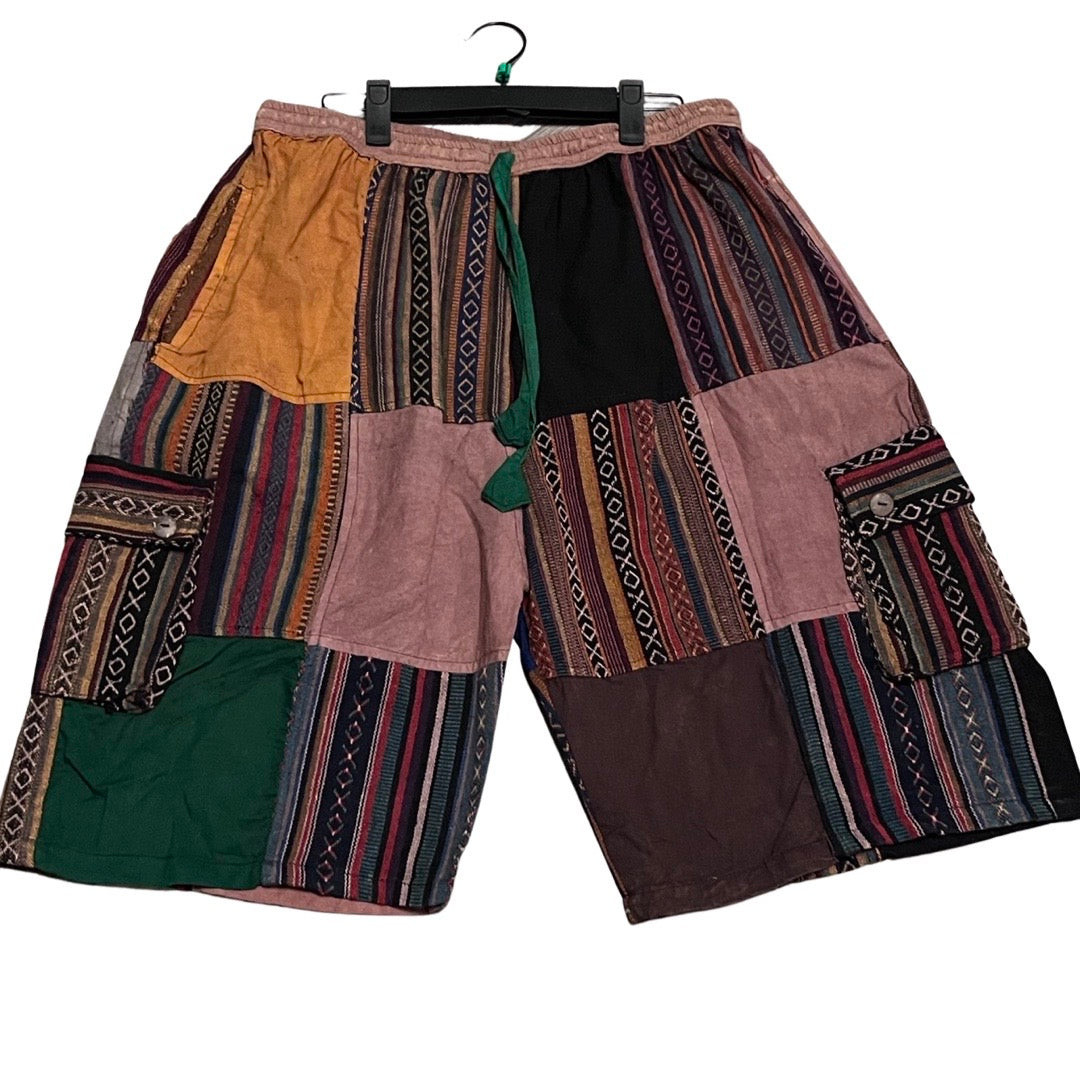 Men’s Embroidered Patchwork Cargo Shorts (XL)
